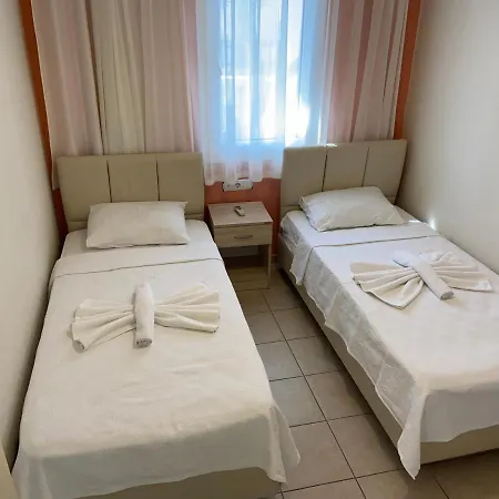 Aparthotel Safak Apart & *